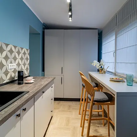 Celestial Azure - Tranquil 1br In Piata Universitatii * Bucharest