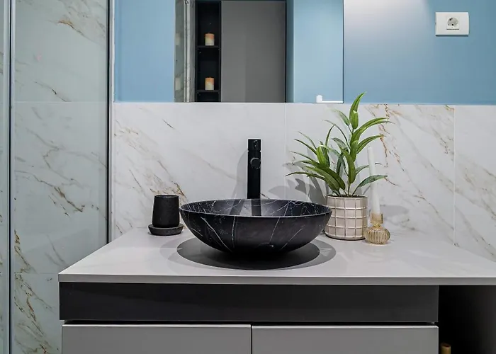 1-bedroom Flat In Piata Universitatii 아파트 부쿠레슈티